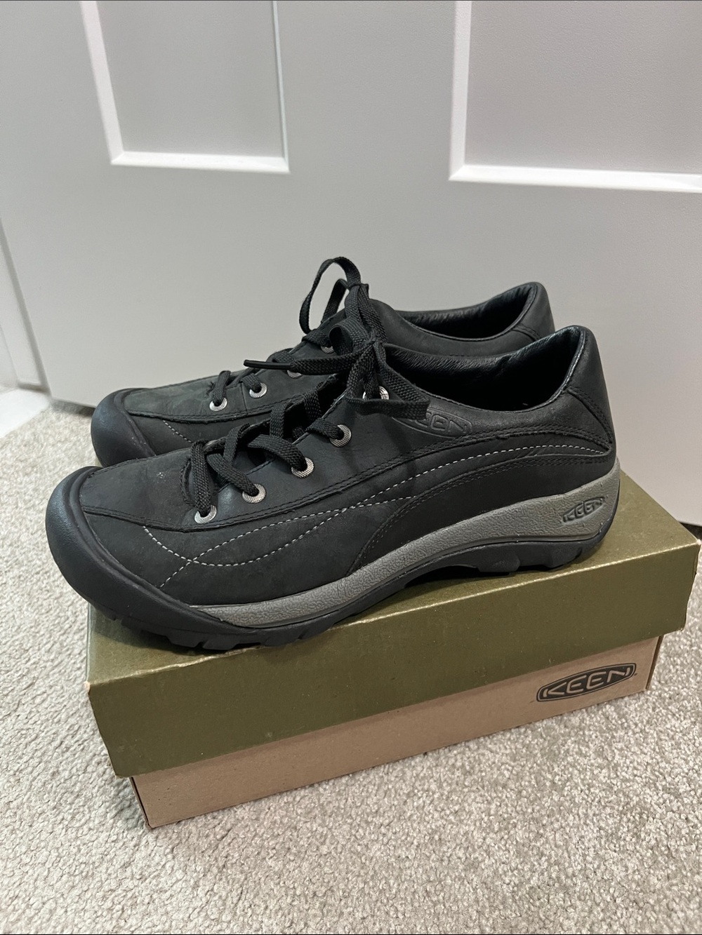 Keen Black and Gray Low-Top Lace-Up Sneakers